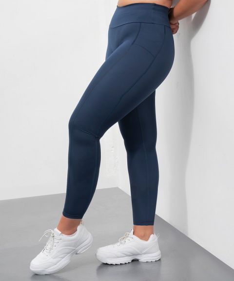 Core pocket legging