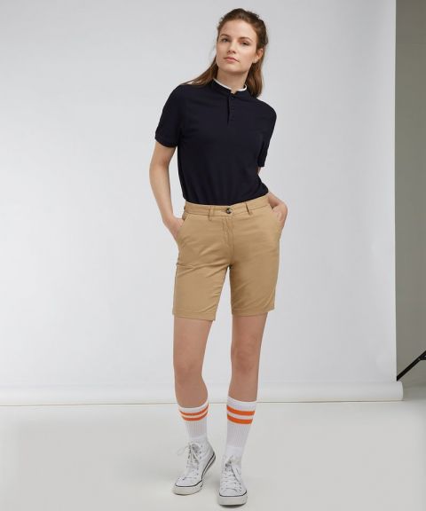 Women's stretch chino shorts