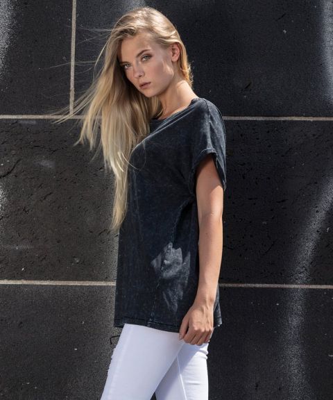 Women's acid washed extended shoulder tee