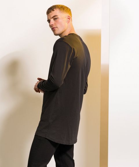 Long-sleeved longline T