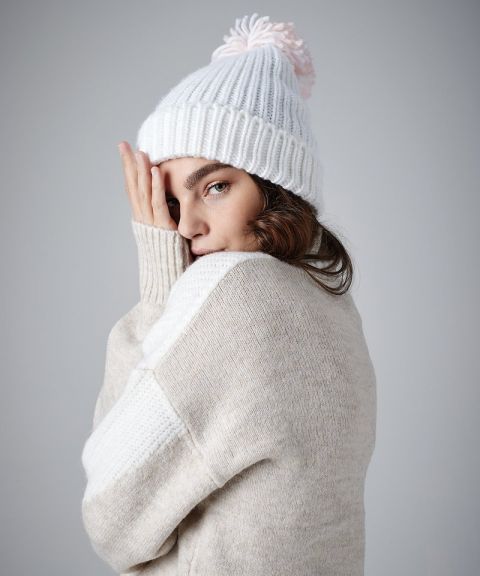 Shimmer pom pom beanie